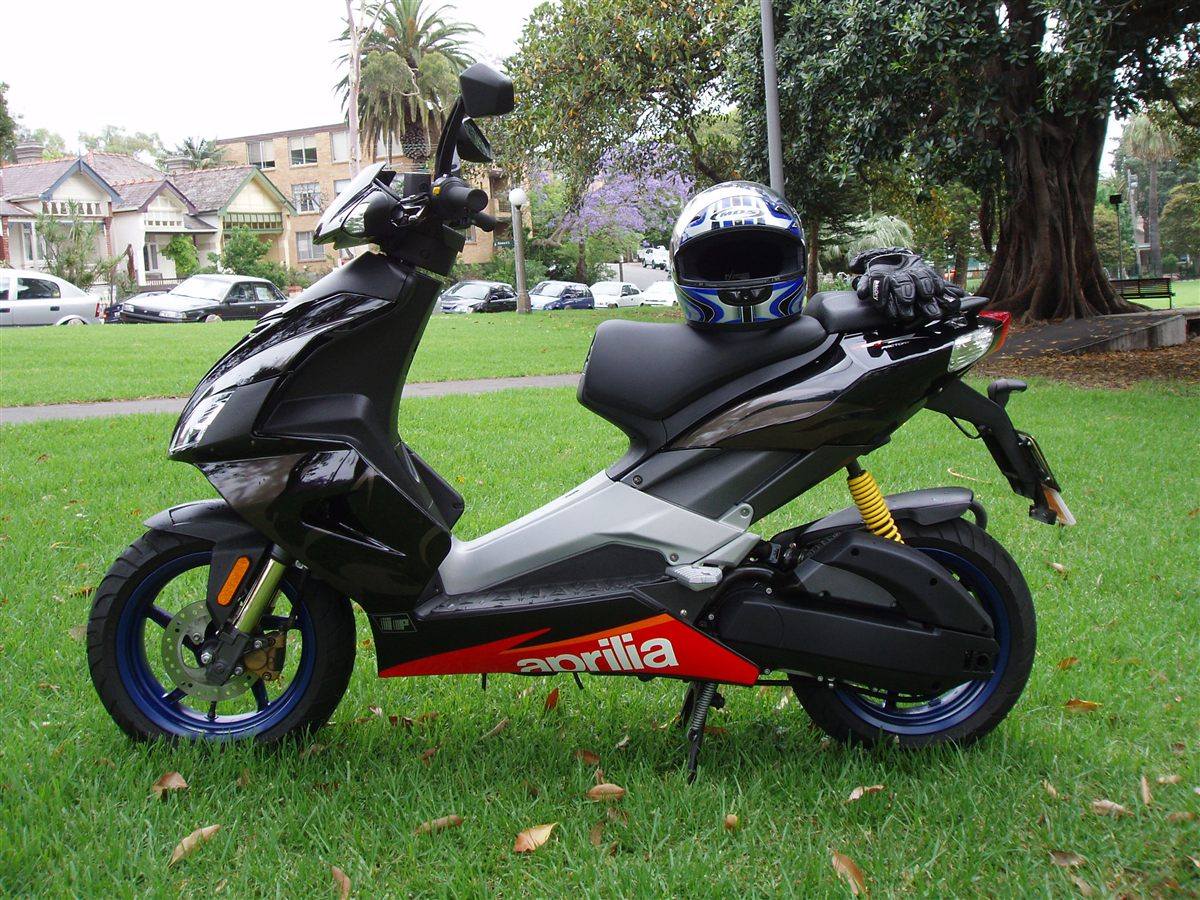 APRILIA SR 50 R FACTORY 2005 - 2008
