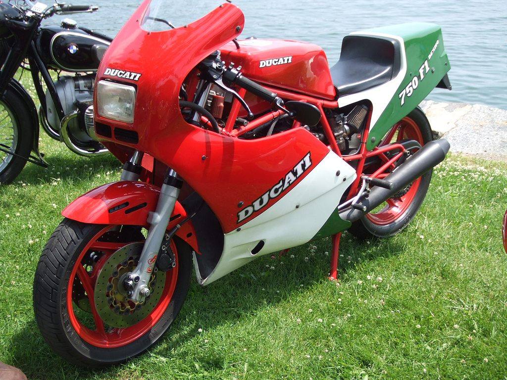 DUCATI 750 F1 PANTAH DESMO 1985