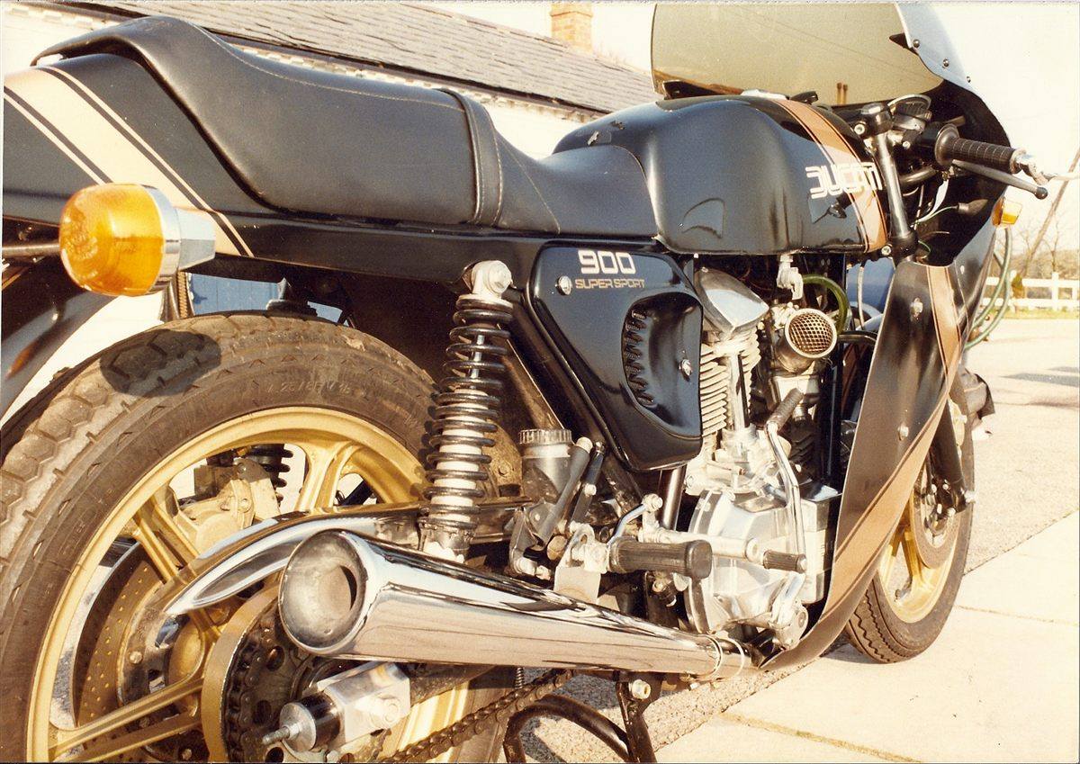 DUCATI 900SS 1982
