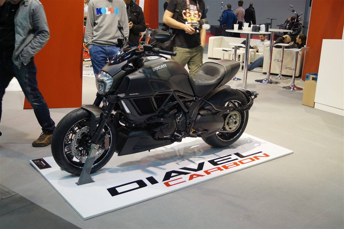 DUCATI DIAVEL CARBON 2016