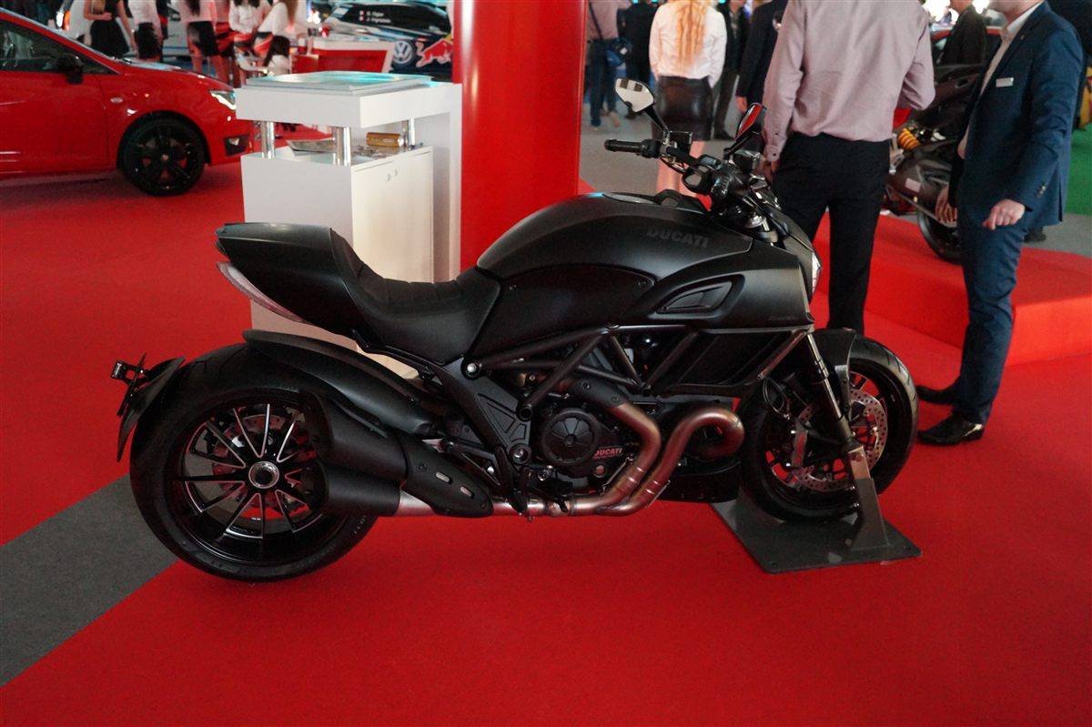 DUCATI DIAVEL DARK 2014