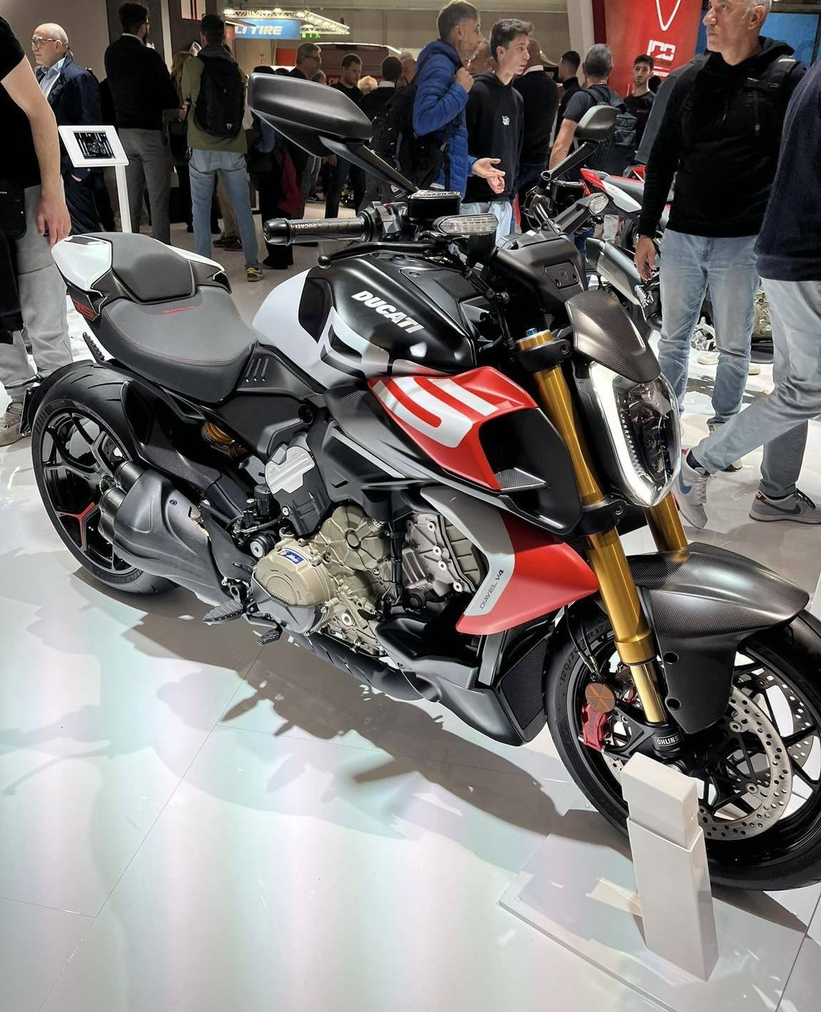 DUCATI DIAVEL V4 RS 2026