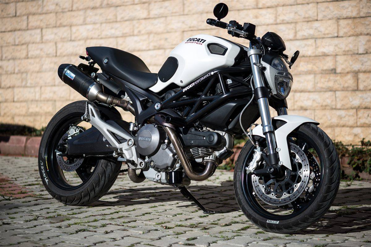 DUCATI MONSTER 696 2013