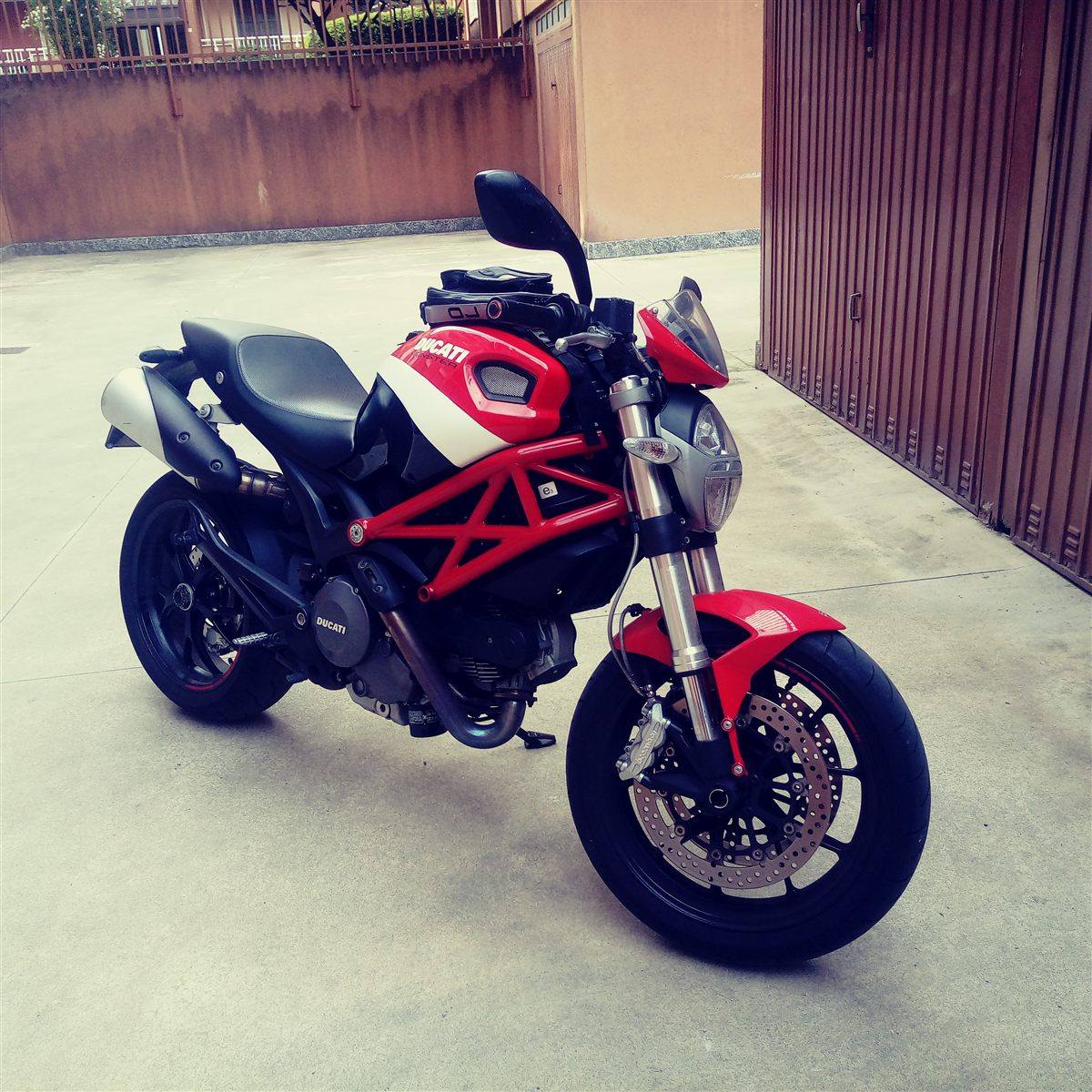 DUCATI MONSTER 796 2012