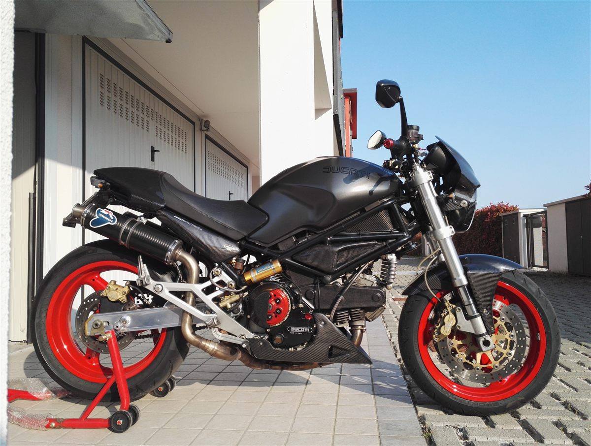 DUCATI MONSTER 900IE 2000