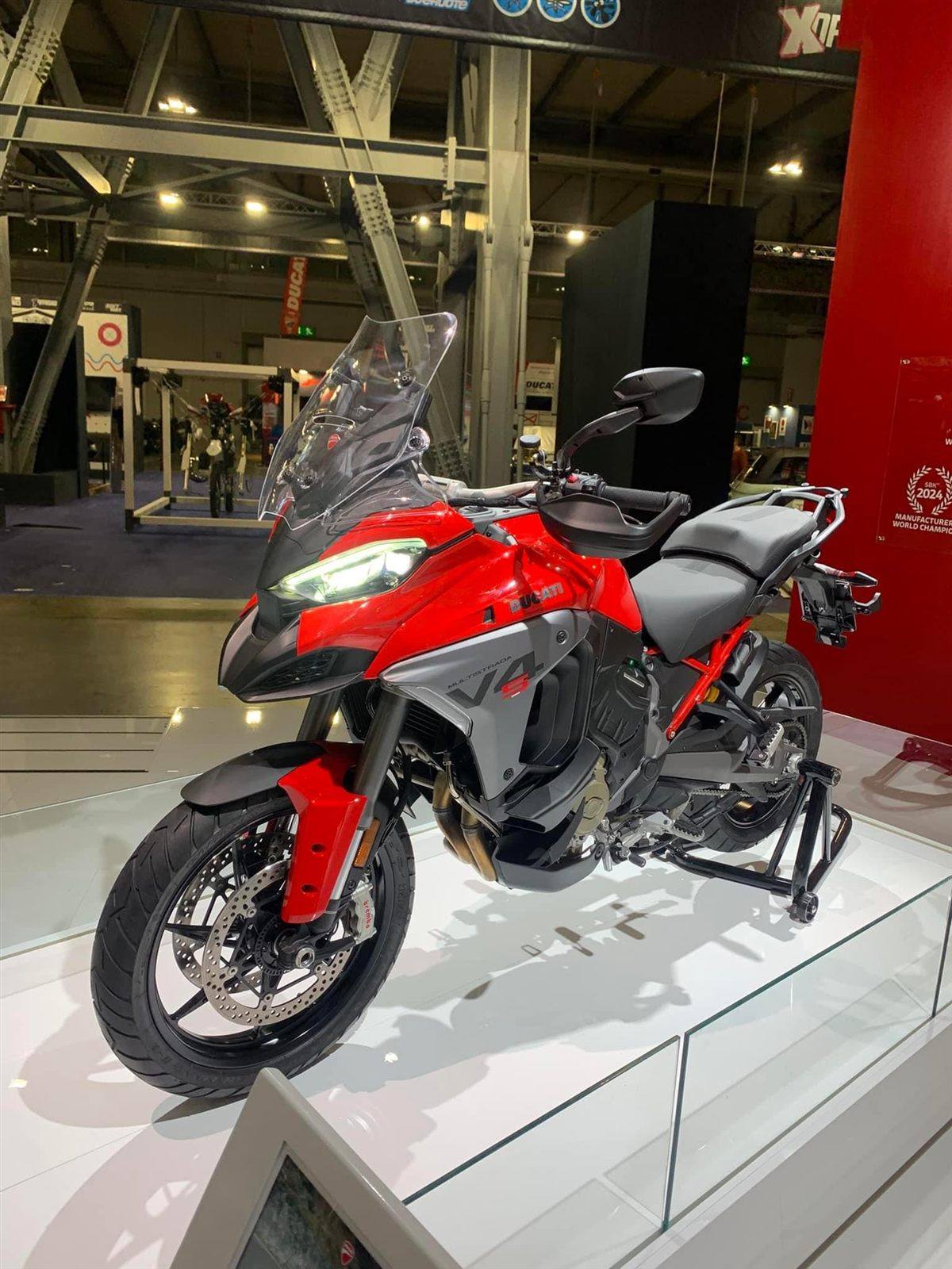 DUCATI MULTISTRADA V4S GRAND TOUR 2024