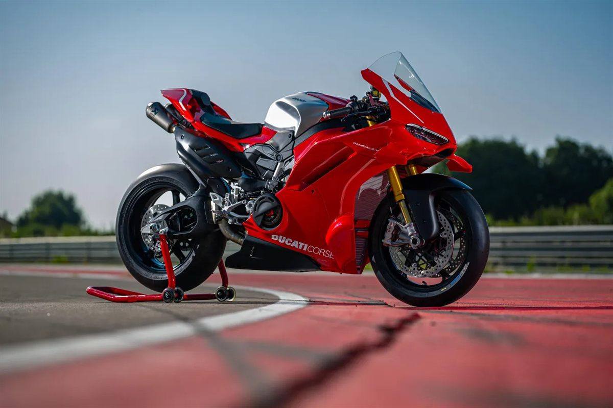 DUCATI PANIGALE V4 R 2026