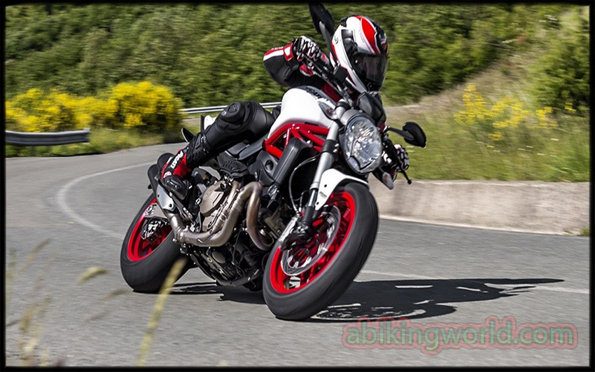 Ducati Monster 821 2015 FACTORY SPECIFICATIONS