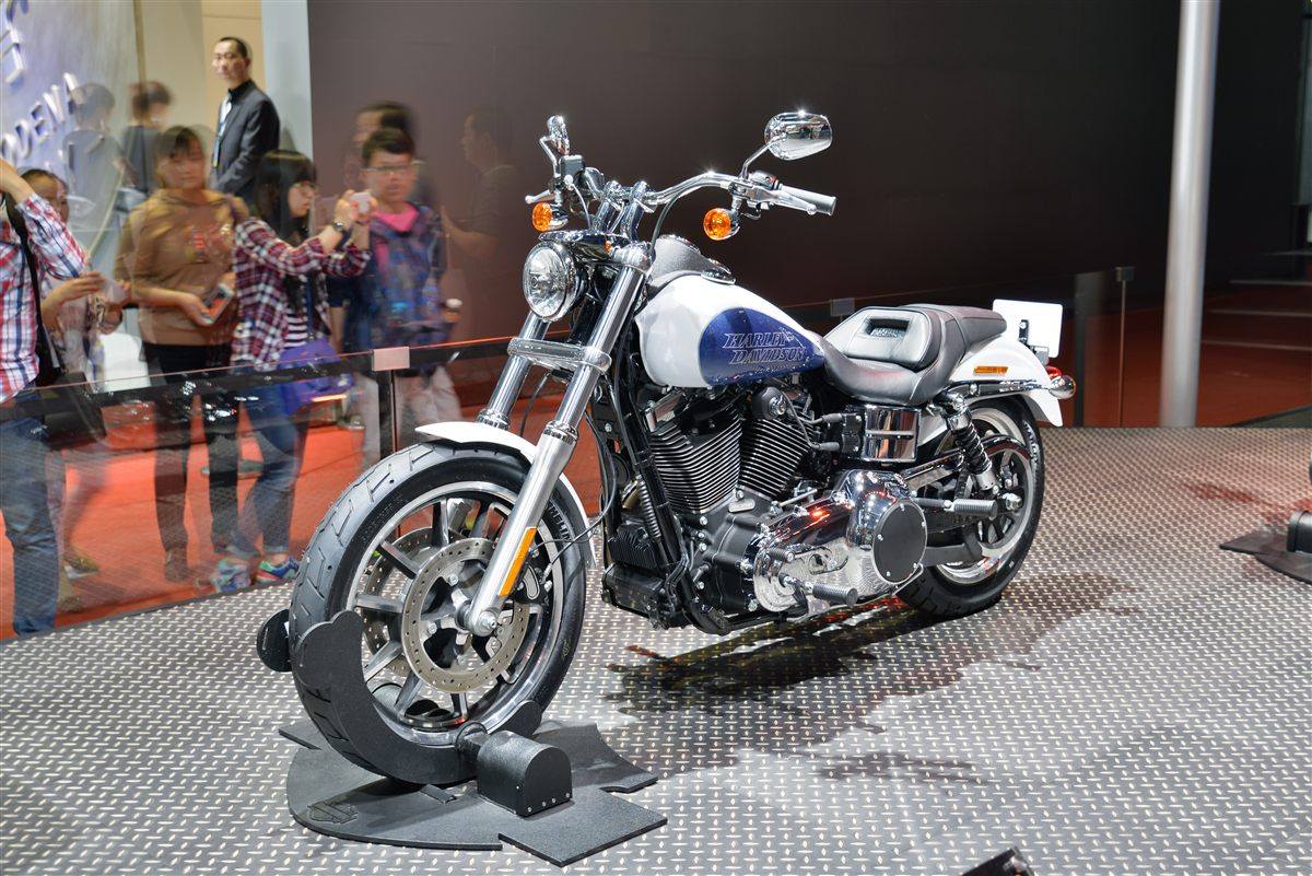 HARLEY-DAVIDSON DYNA LOW RIDER 2014 - 2015