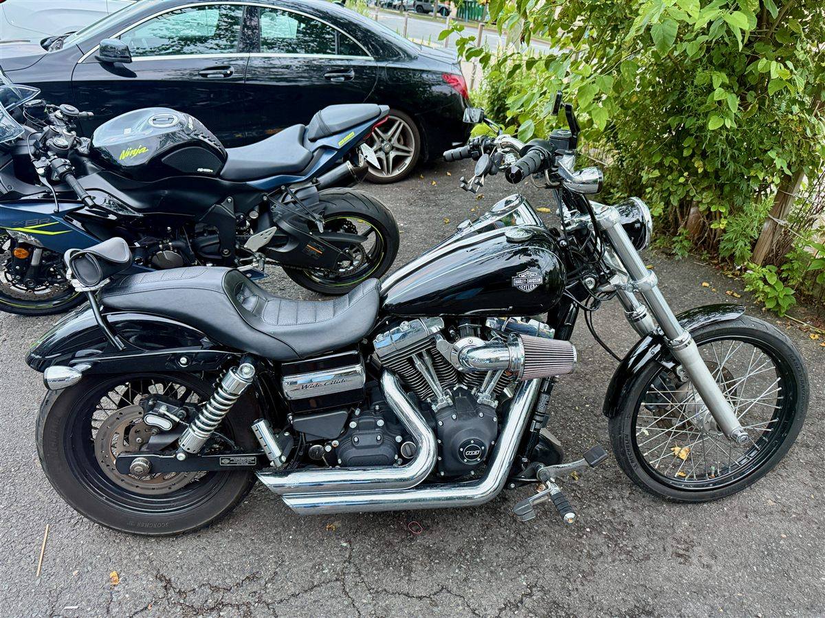 HARLEY-DAVIDSON DYNA WIDE GLIDE FXDWG 2012
