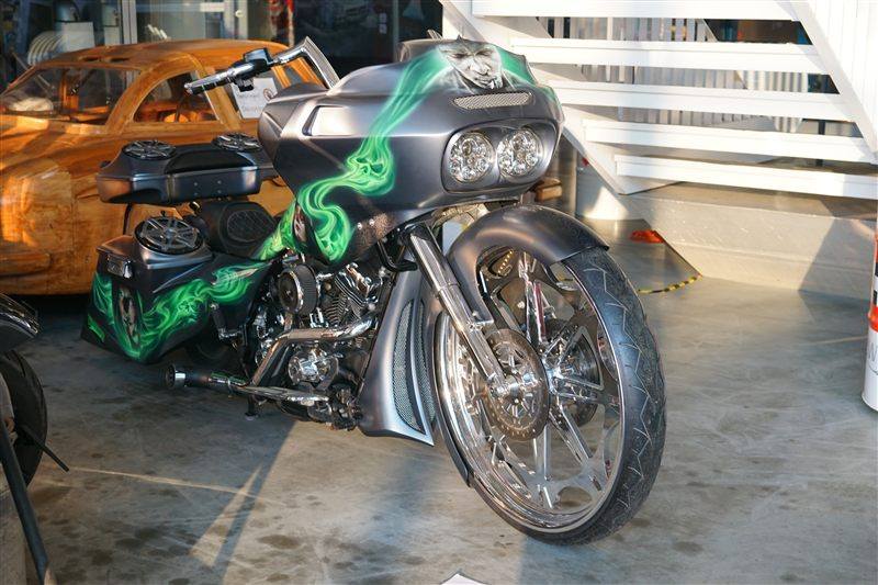 HARLEY-DAVIDSON ROAD GLIDE CUSTOM FLTRX 2013