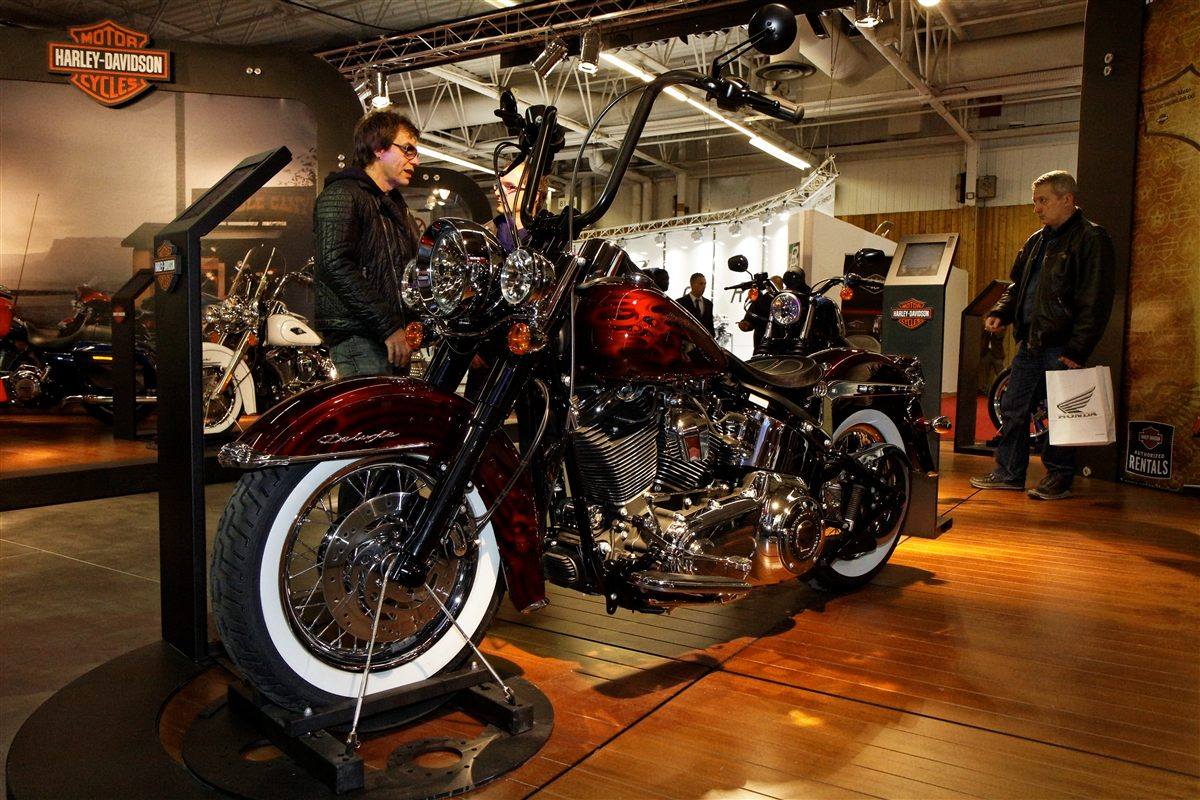 HARLEY-DAVIDSON SOFTAIL DELUXE FLSTN 2012
