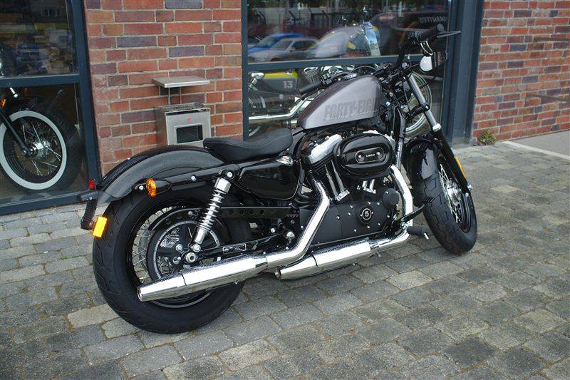 HARLEY-DAVIDSON SPORTSTER 1200X FORTY-EIGHT 2010
