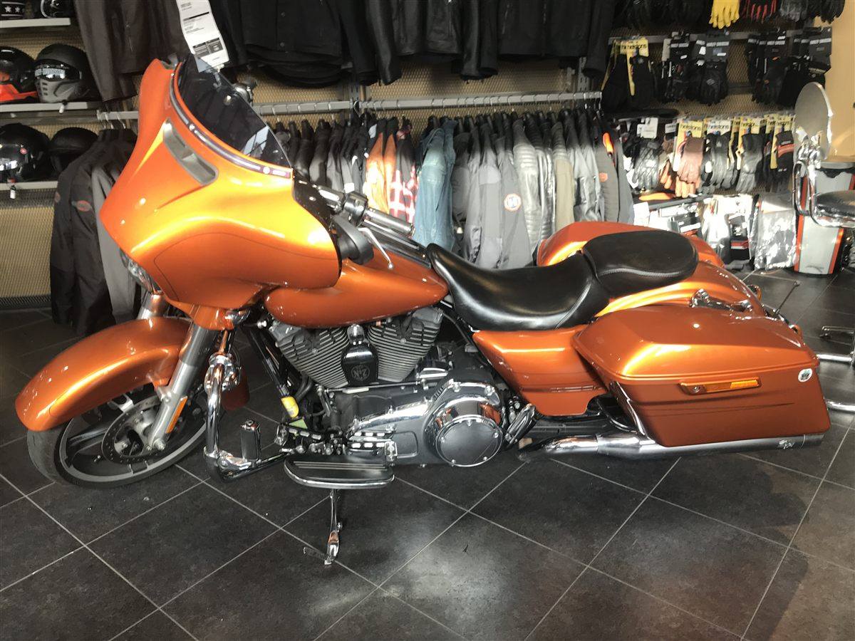 HARLEY-DAVIDSON STREET GLIDE 2016