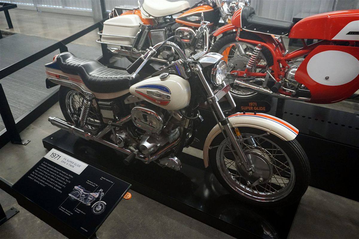HARLEY-DAVIDSON SUPER GLIDE FX 1200 1973