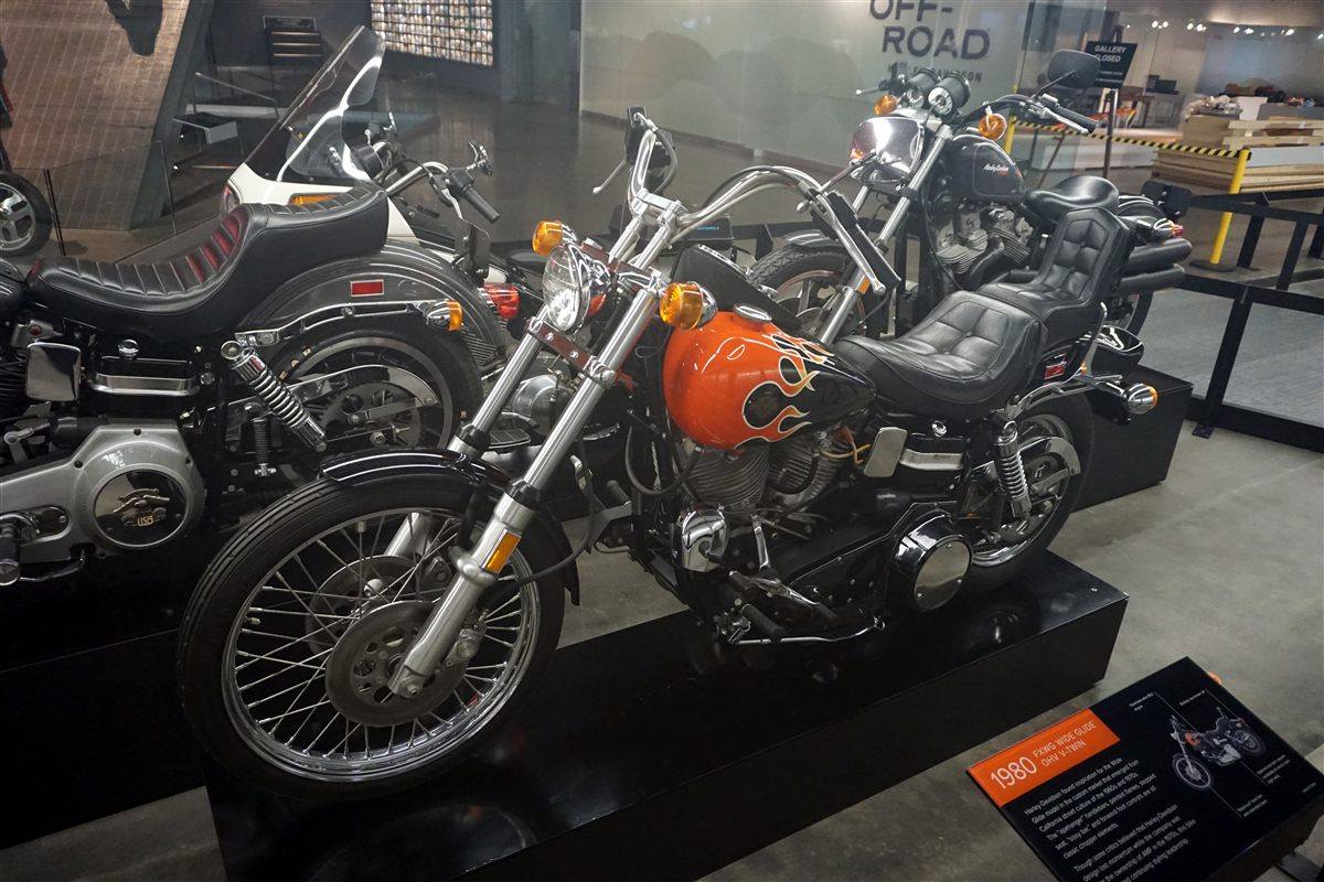 HARLEY-DAVIDSON WIDE GLIDE FXWG 1340 1980
