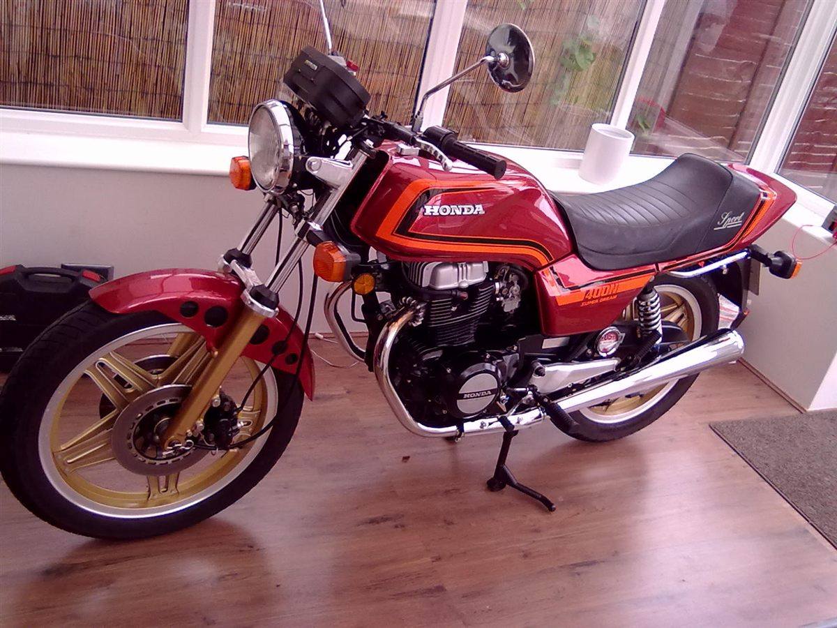 HONDA CB 400N SUPER DREAM 1981 - 1983
