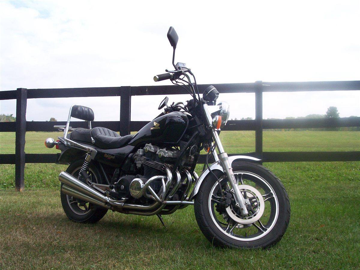 HONDA CB 750SC NIGHTHAWK 1982 - 1983
