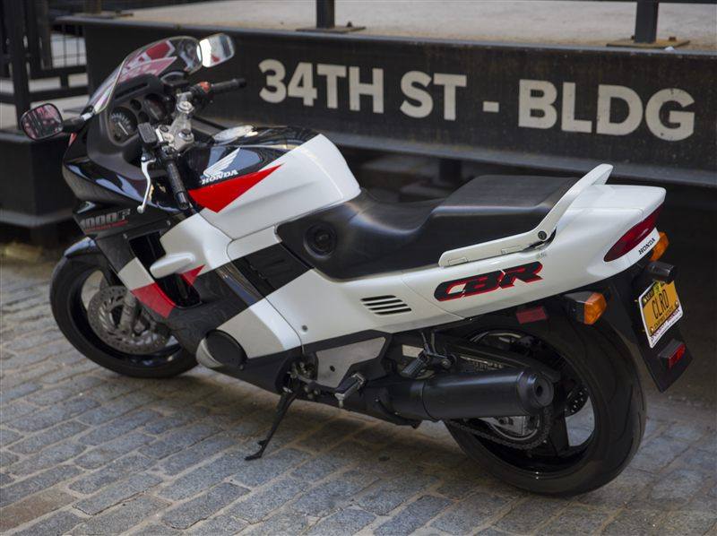 HONDA CBR 1000F 1993