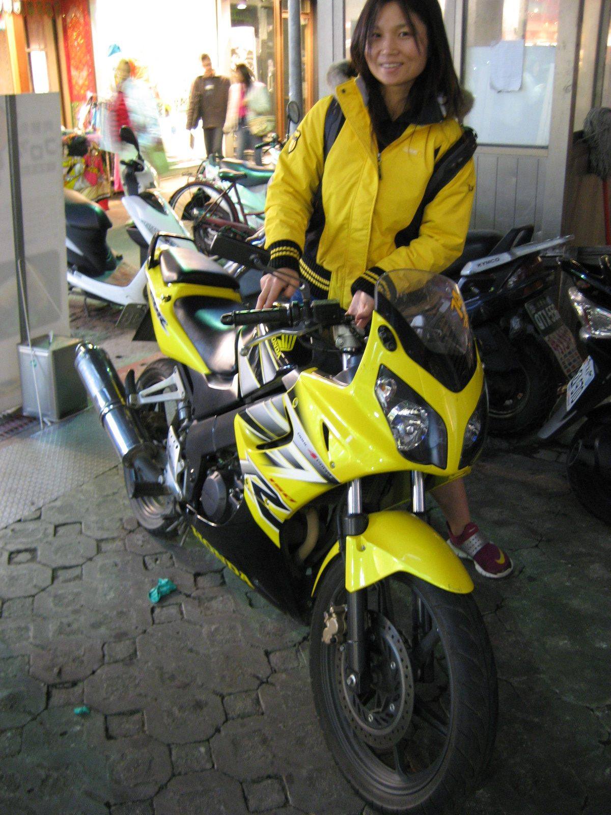 HONDA CBR 150R 2004 - 2005