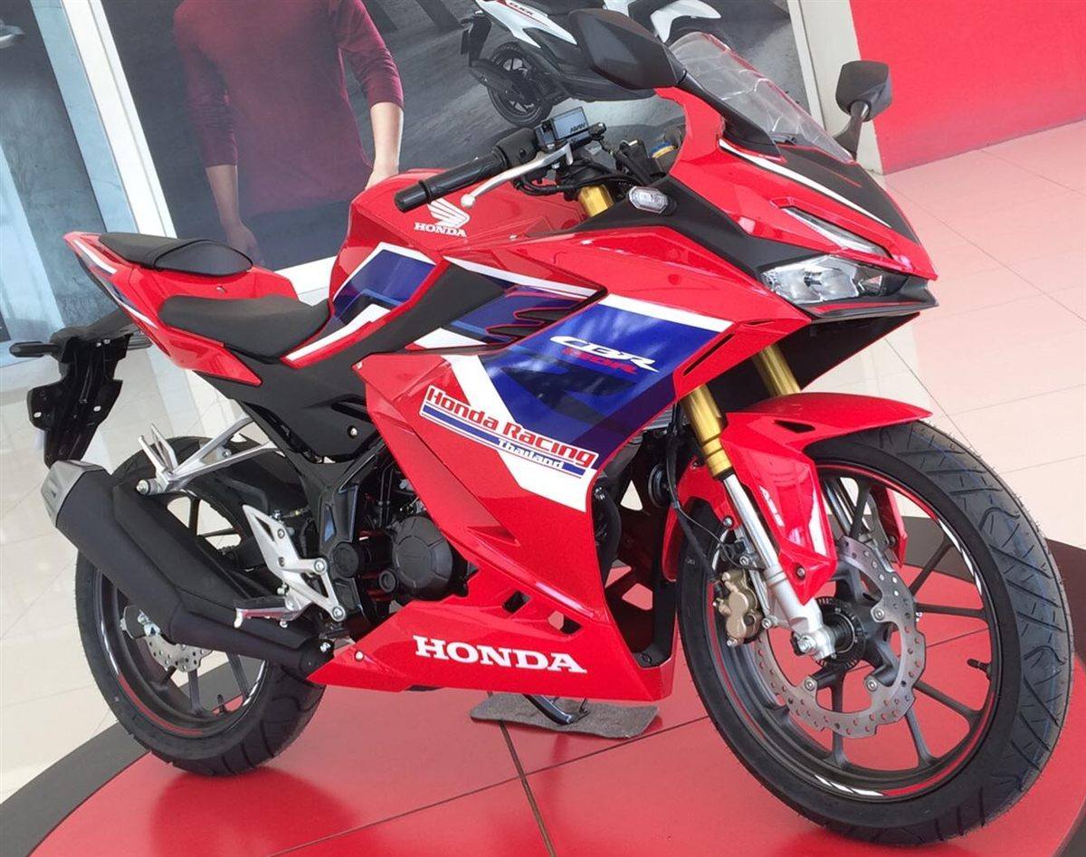HONDA CBR 150R REPSOL HONDA MOTOGP EDITION 2021