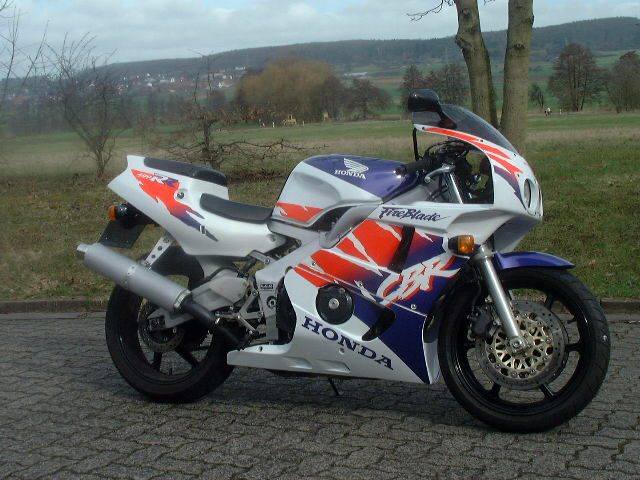 HONDA CBR 400RR 1994