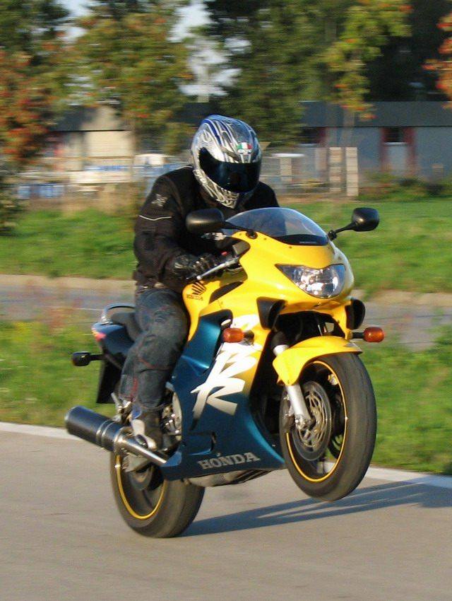 HONDA CBR 600F4 1999