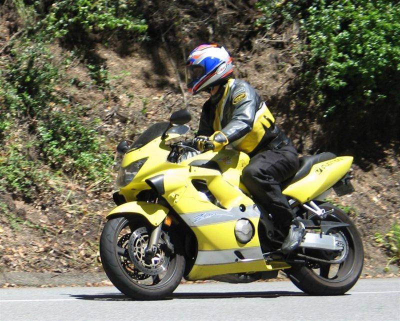HONDA CBR 600F4 2000