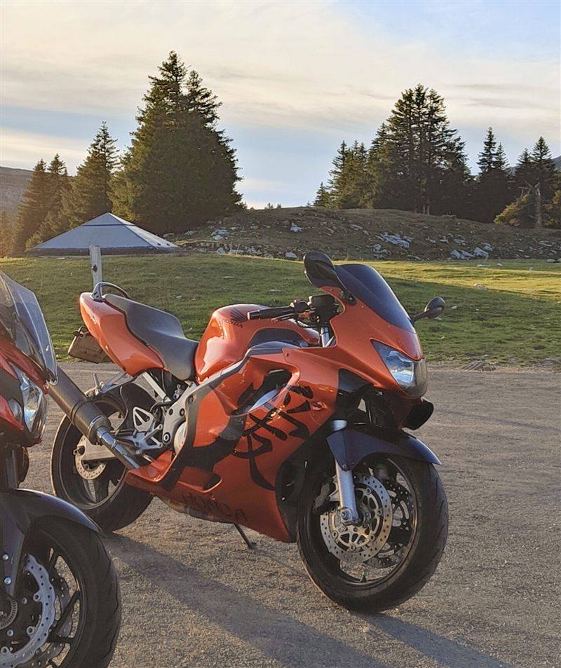 HONDA CBR 600F4 2000
