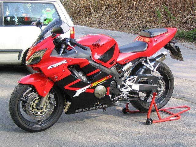 HONDA CBR 600F4I ROSSI REPLICA 2002