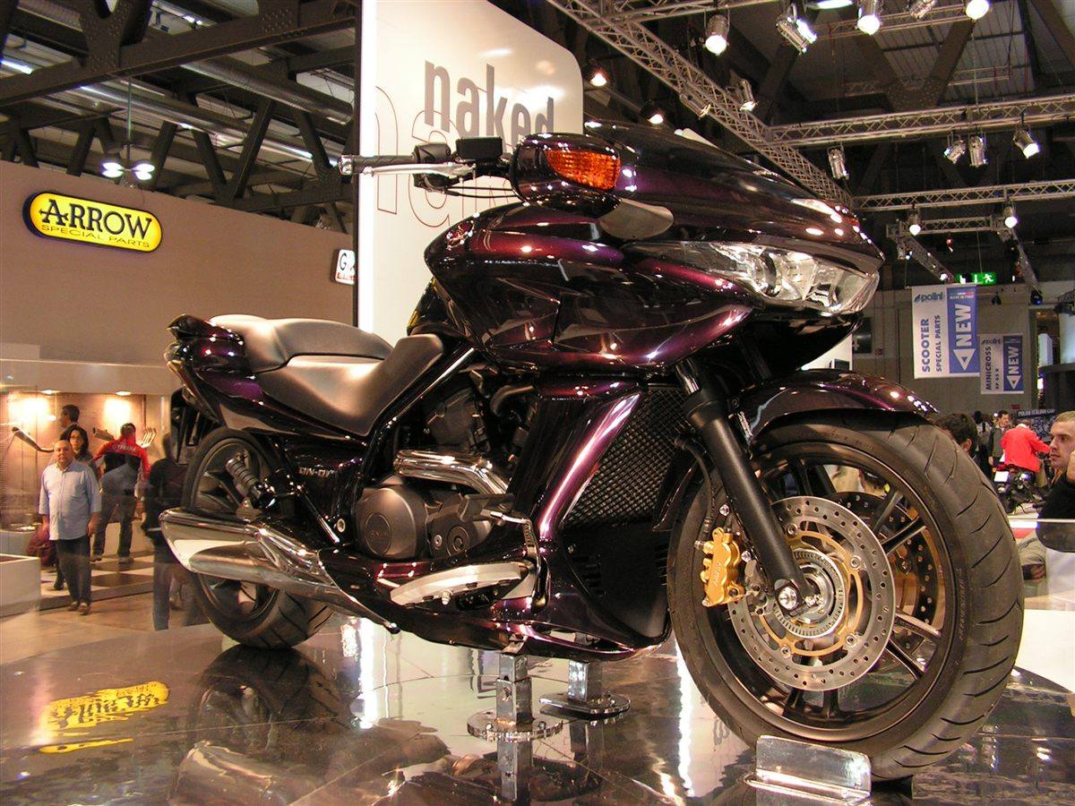 HONDA DN-01 2008 - 2010