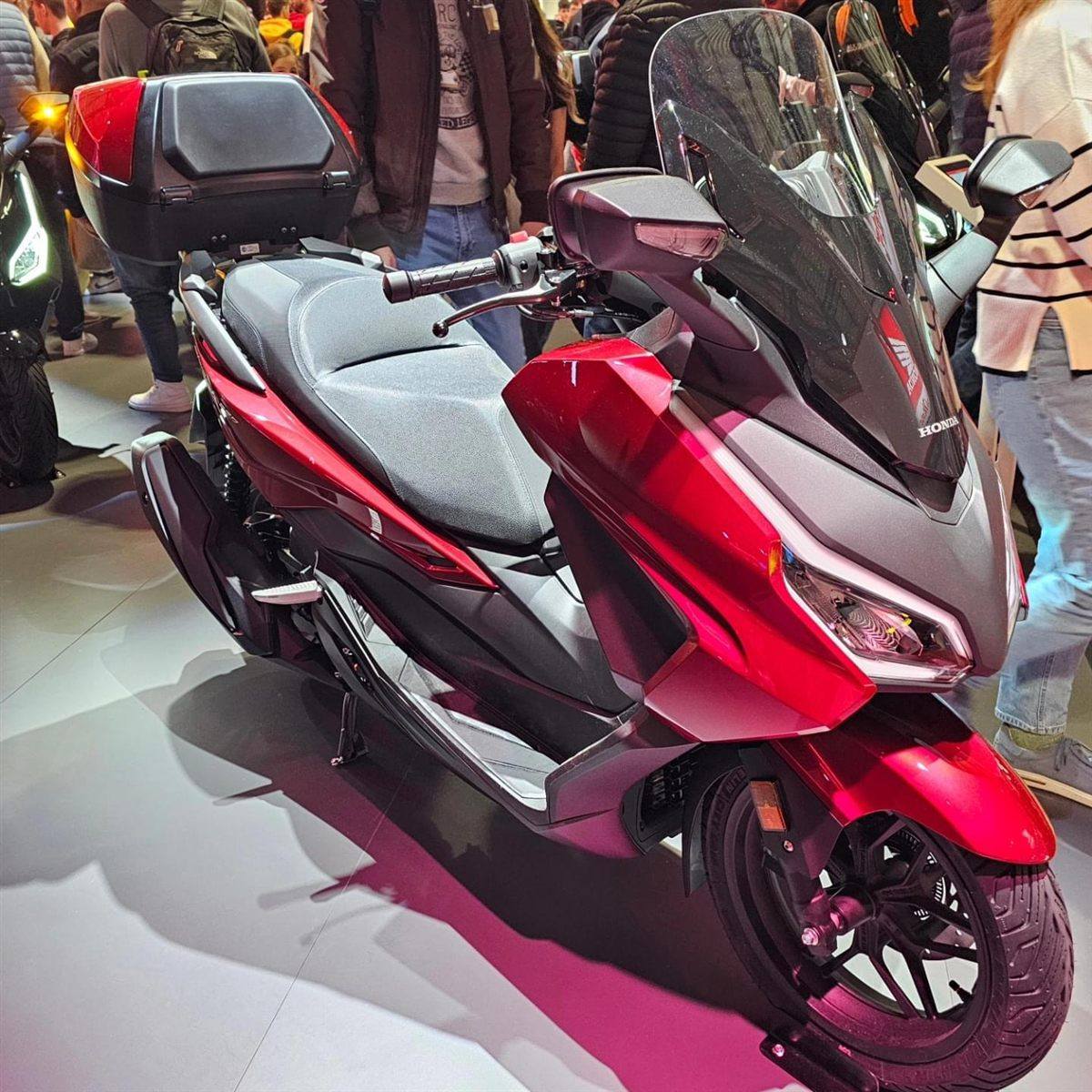 HONDA FORZA 350 2025