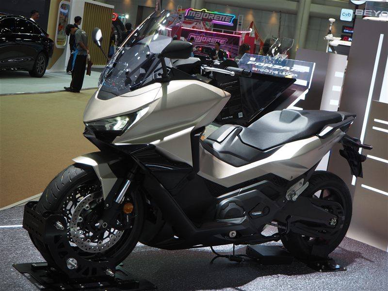 HONDA FORZA 750 2027
