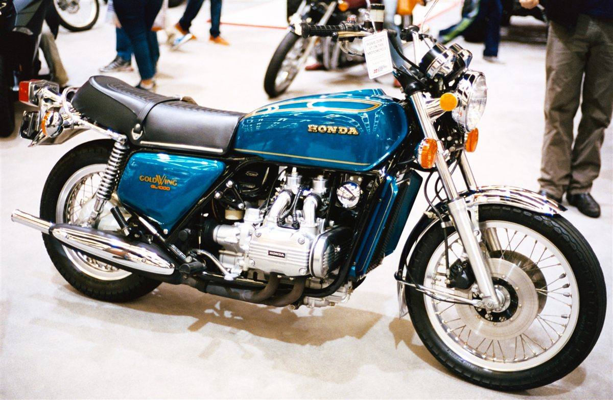 HONDA GL 1000 GOLD WING 1975 - 1976