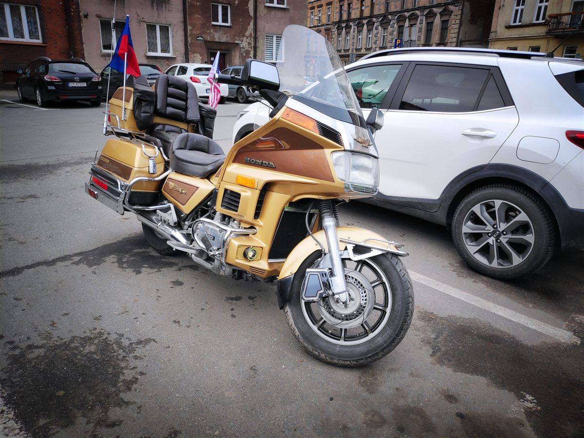 HONDA GL 1200 GOLD WING LIMITED EDITION (10TH ANNIVERSARY) 1985