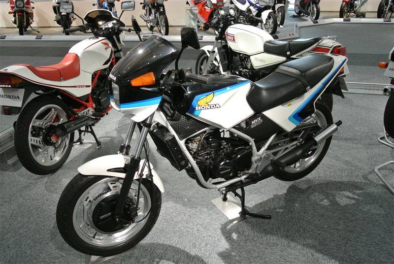 HONDA MVX 250F 1983
