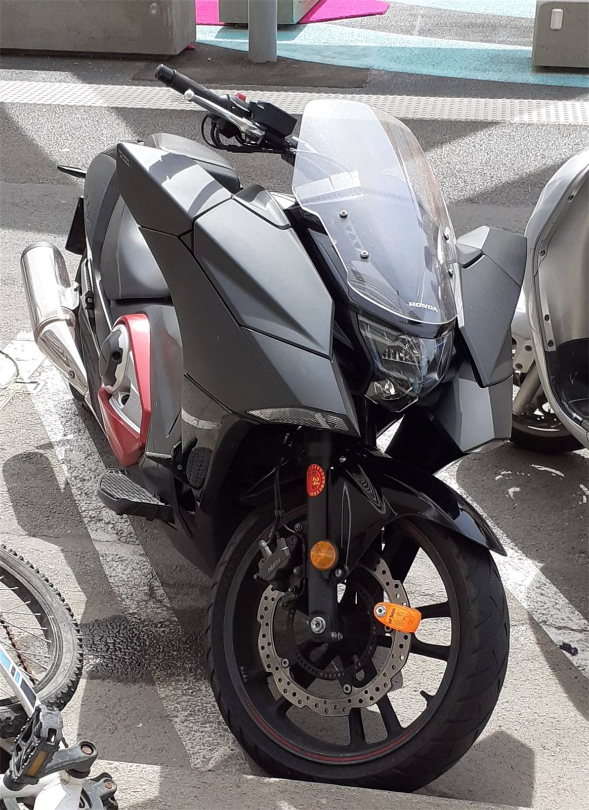 HONDA NM4 VULTUS 2016 - 2017