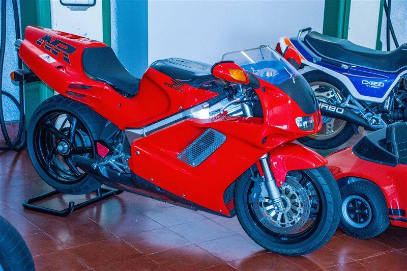 HONDA NR 750 RC40 1992