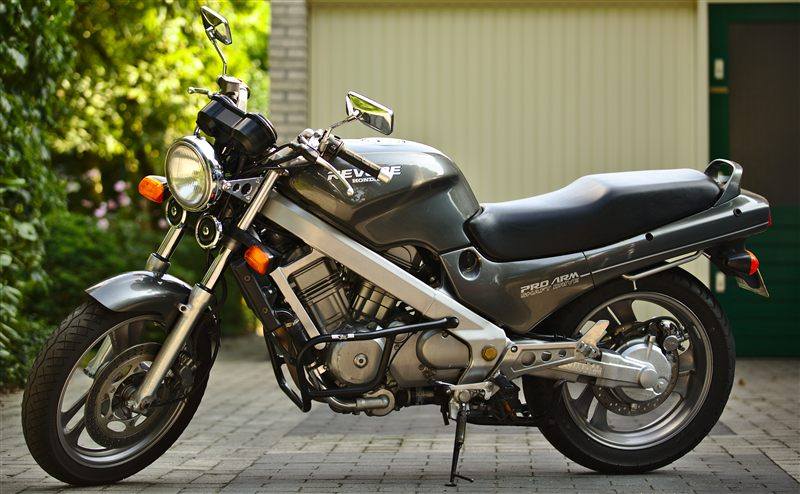 HONDA NT 650V REVERE 1988 - 1992