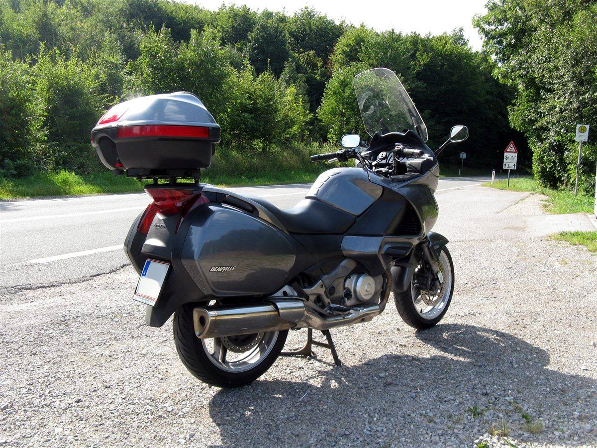 HONDA NT 700V DEAUVILLE 2008 - 2009