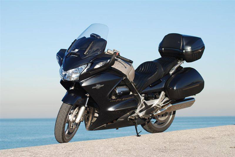 HONDA ST 1300 PAN EUROPEAN 2002