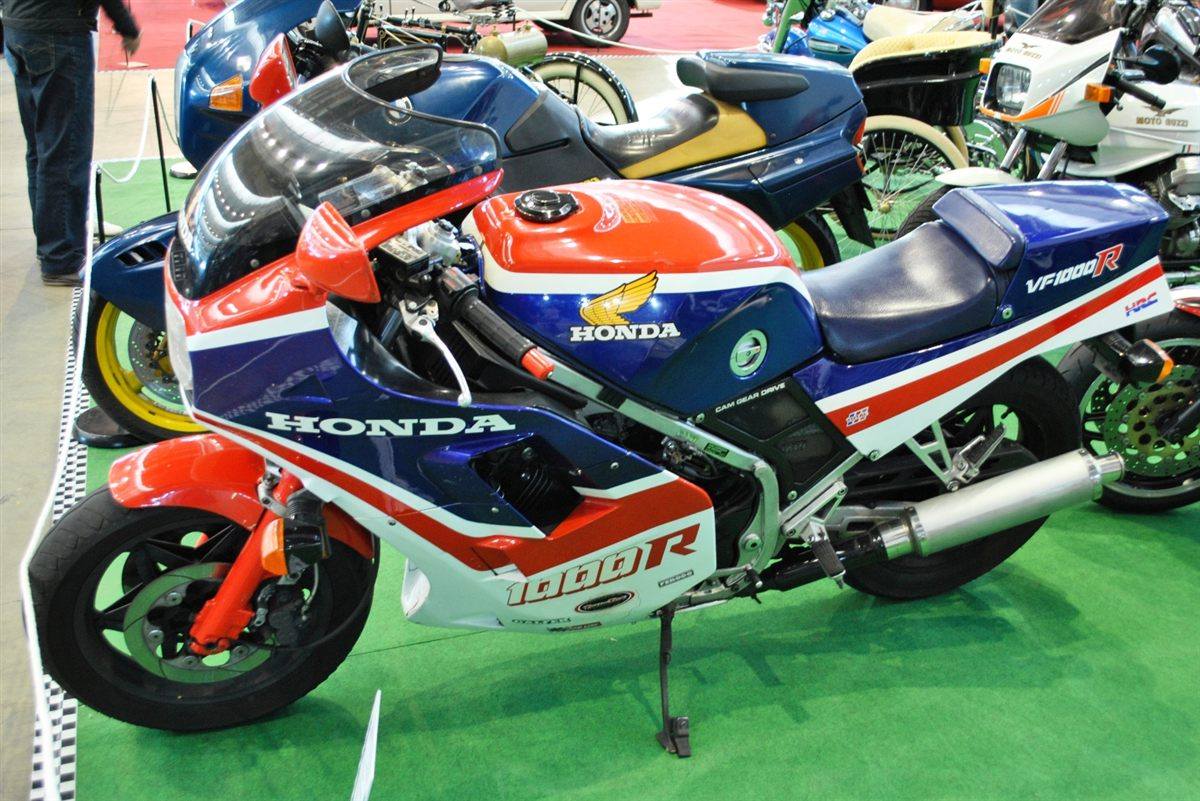 HONDA VF 1000R 1984