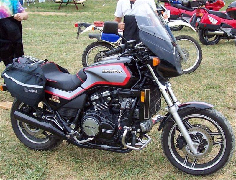 HONDA VF 1100S SABRE V65 1984