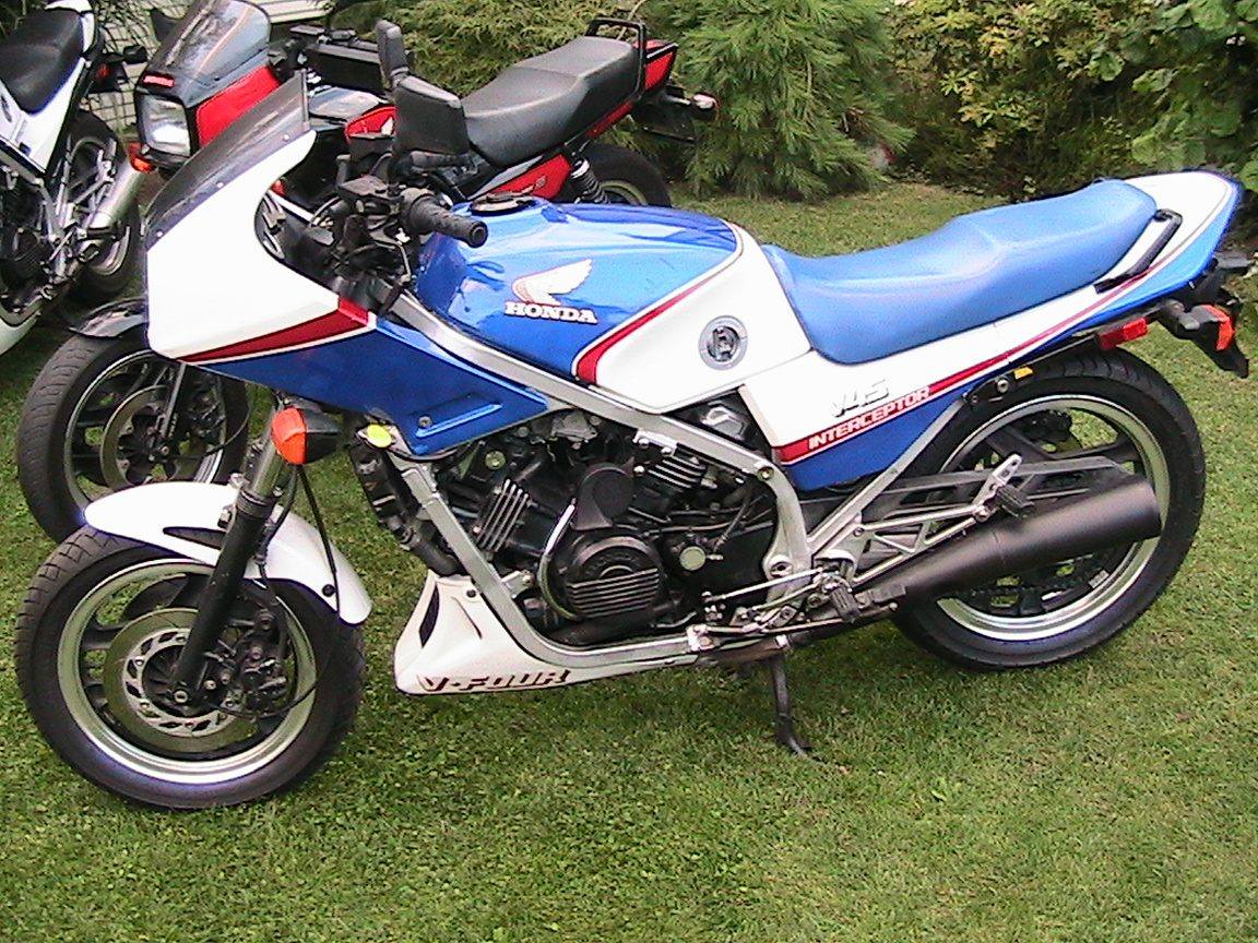 HONDA VF 750F INTERCEPTOR V45 1983