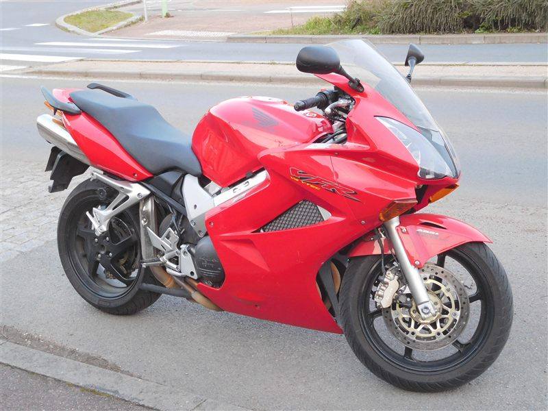 HONDA VFR 800F V-TEC 2002