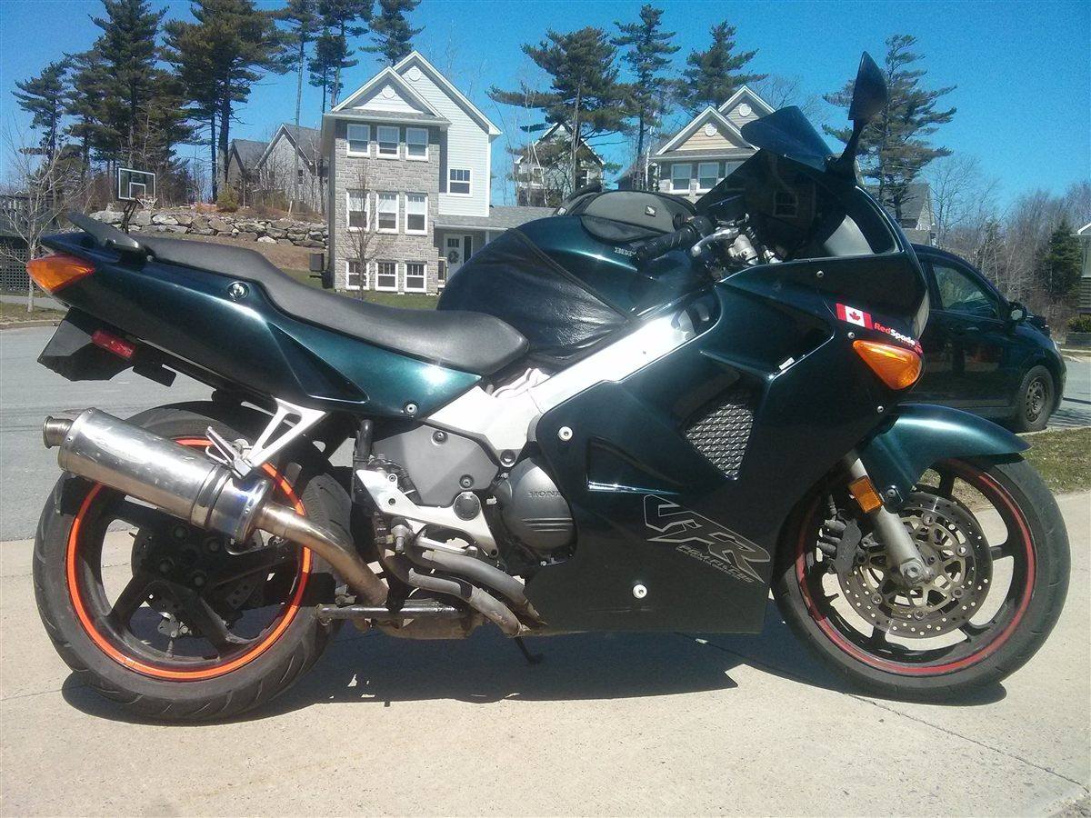 HONDA VFR 800FI 2001