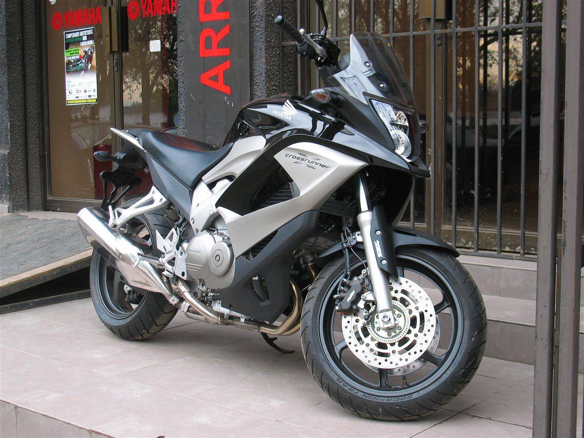 HONDA VFR 800X CROSSRUNNER 2013