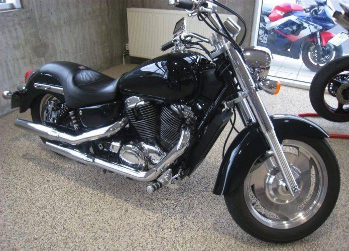 HONDA VT 1100C SHADOW SABRE 2007