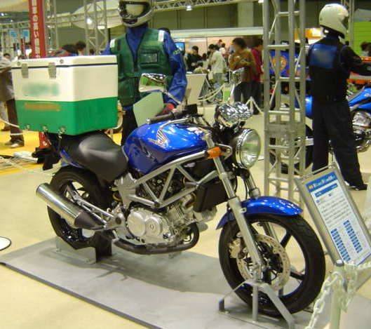 HONDA VTR 250 2003 - 2004