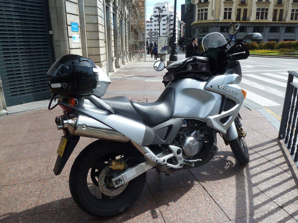 HONDA XL 1000V VARADERO / ABS 2004 - 2005